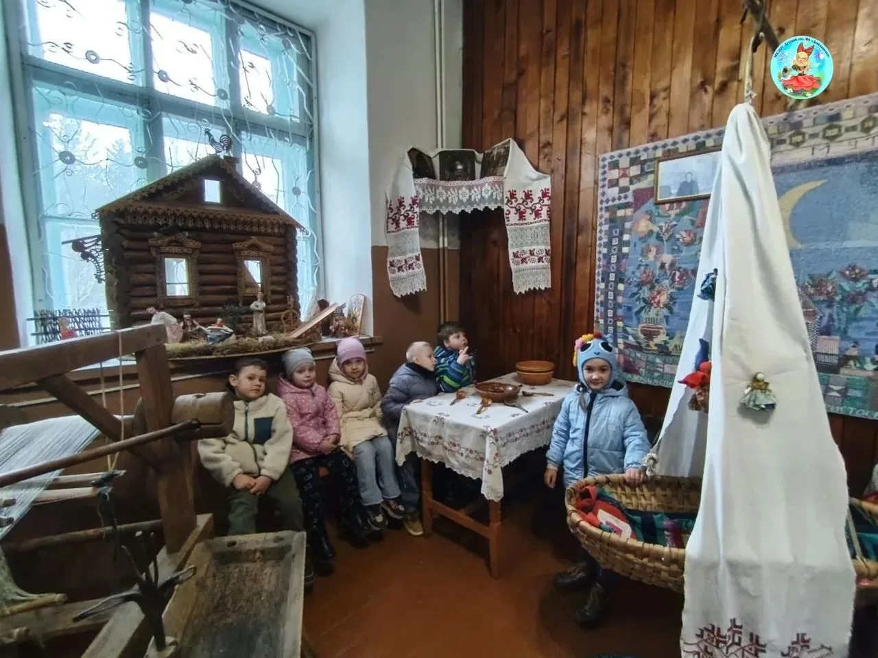 Воспитанники старшей группы совершили увлекательное путешествие в прошлое, посетив музе...