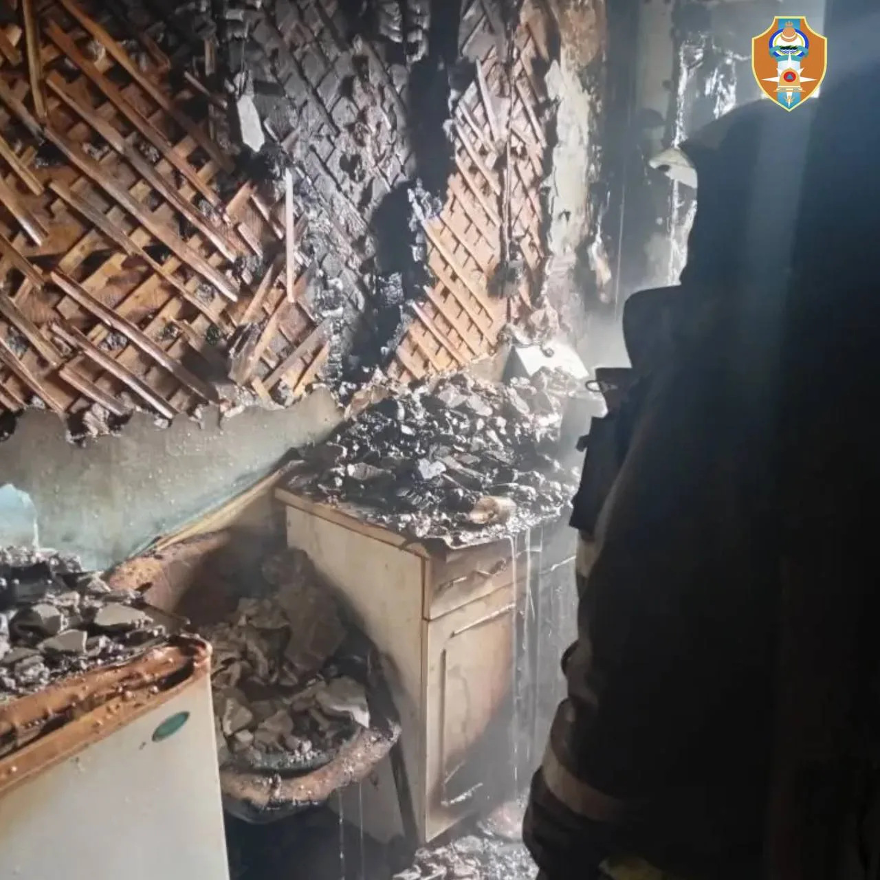 В Бурятии водонагреватель стал причиной пожара в доме 😱

Накануне пожар вспыхнул в двухэтажном жило