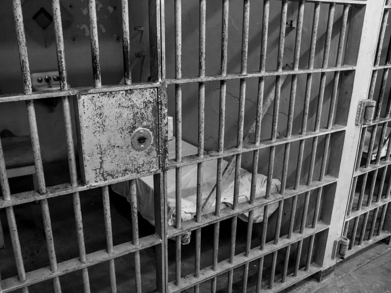 Жителя Сортавала приговорили к 12 годам колонии за вовлечение подростка в наркобизнес