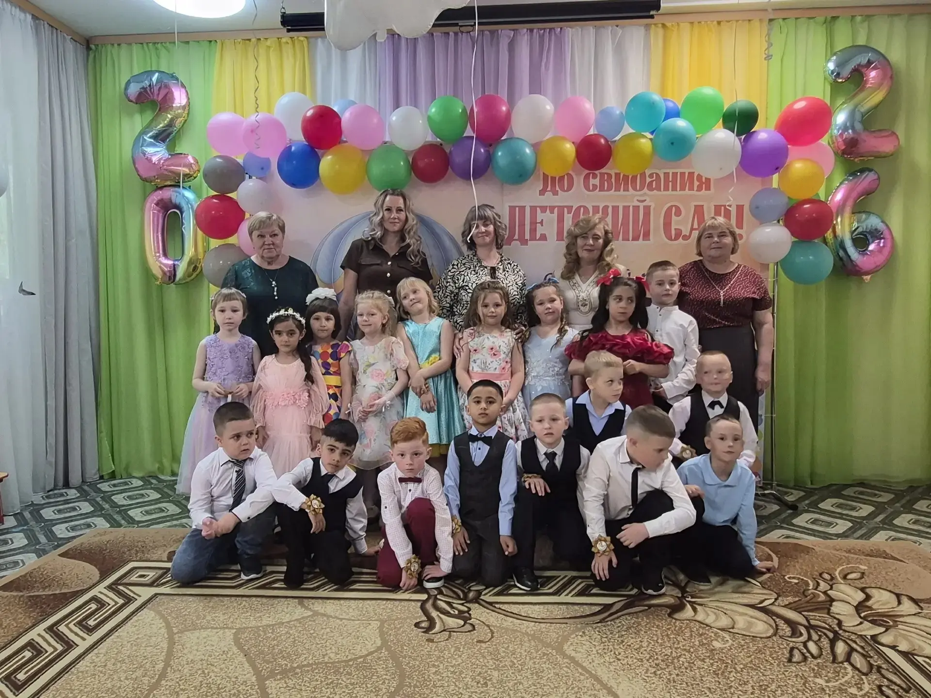 22 июня в нашем детском саду состоялся самый трогательный праздник — выпускной! 🎉👧👦