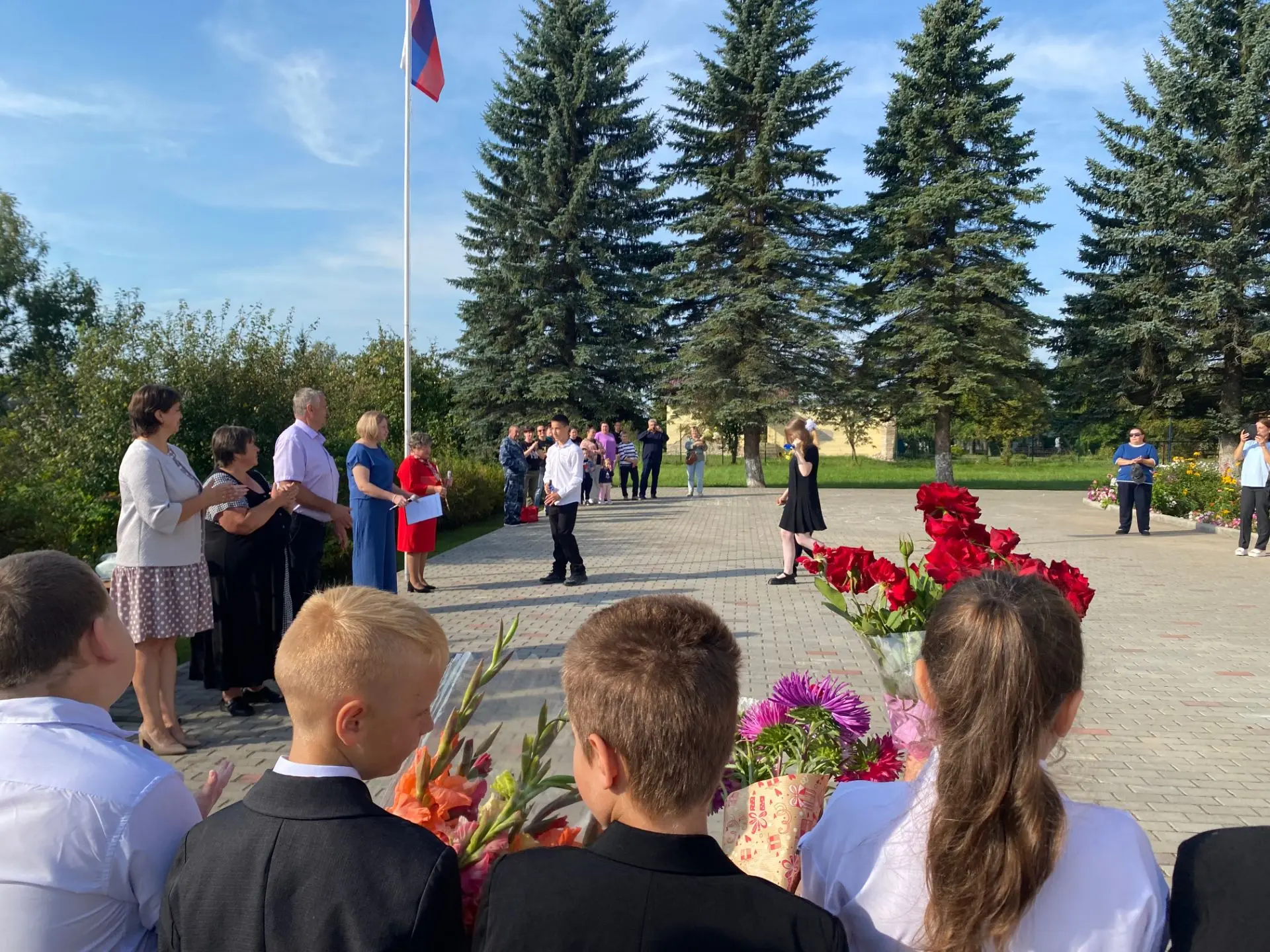 Дорогие ребята, уважаемые педагоги и родители!