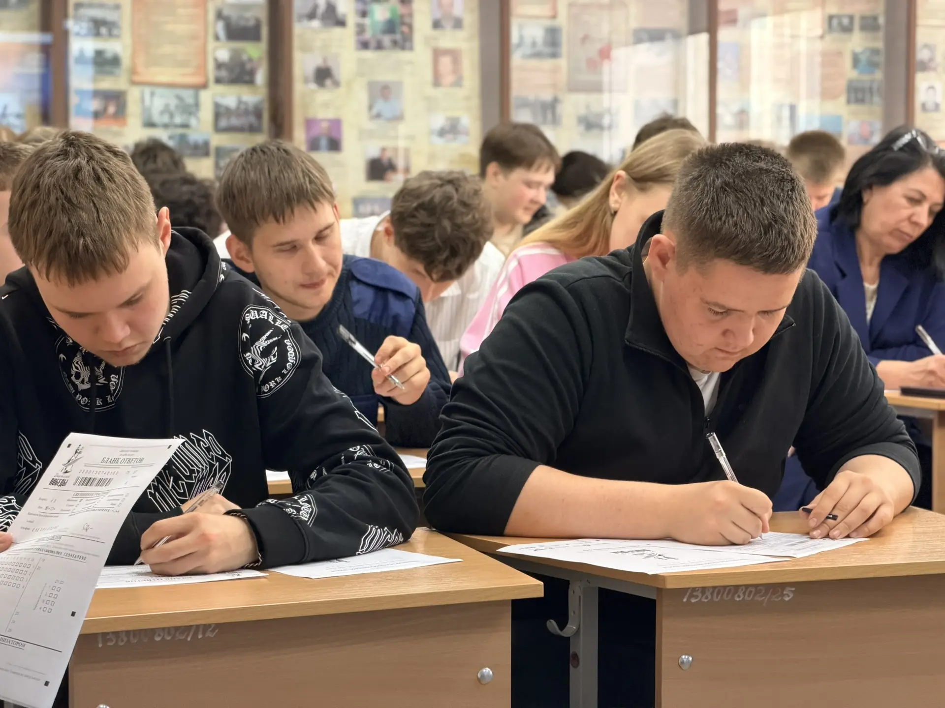 Помнить важно!  🇷🇺 Сегодня в нашей школе прошла всероссийская патриотическая акция «Диктант Победы».