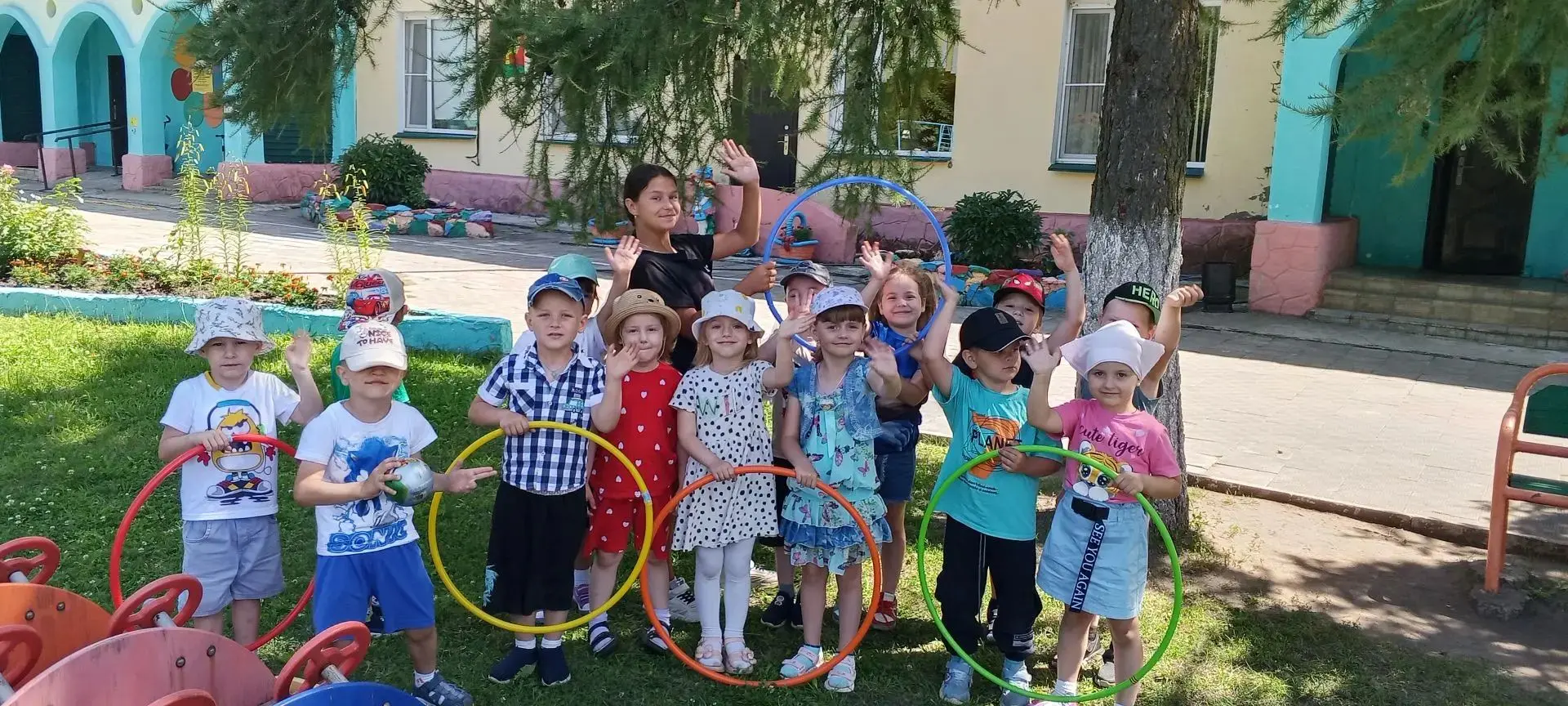 ☀Сегодня у ребят старшей группы состоялась встреча с активисткой добровольческого отряда "Лидер" ЦДО