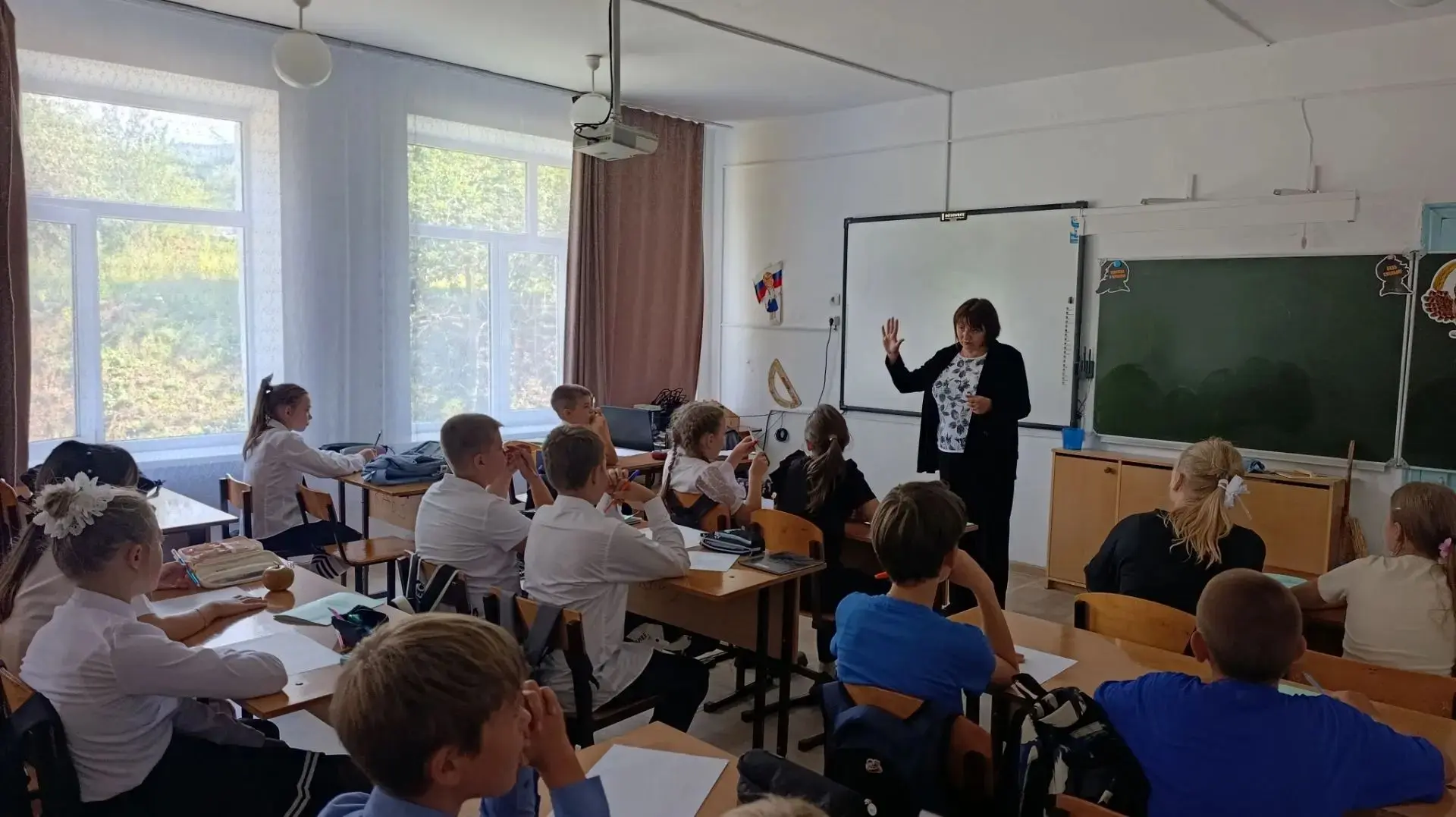 Педагогом-психологом и советником директора по воспитанию и взаимодействию с общественн...