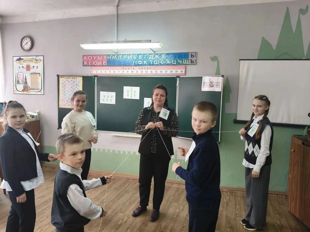 Сегодня в нашей школе в рамках проведения "Недели логистики и телекоммуникаций" прошло увлекательное