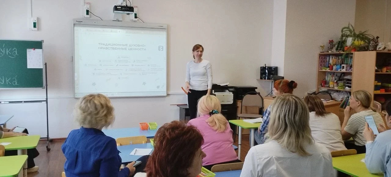Педагоги и специалисты наших дошкольных отделений регулярно проводят мероприятия по просвещению роди
