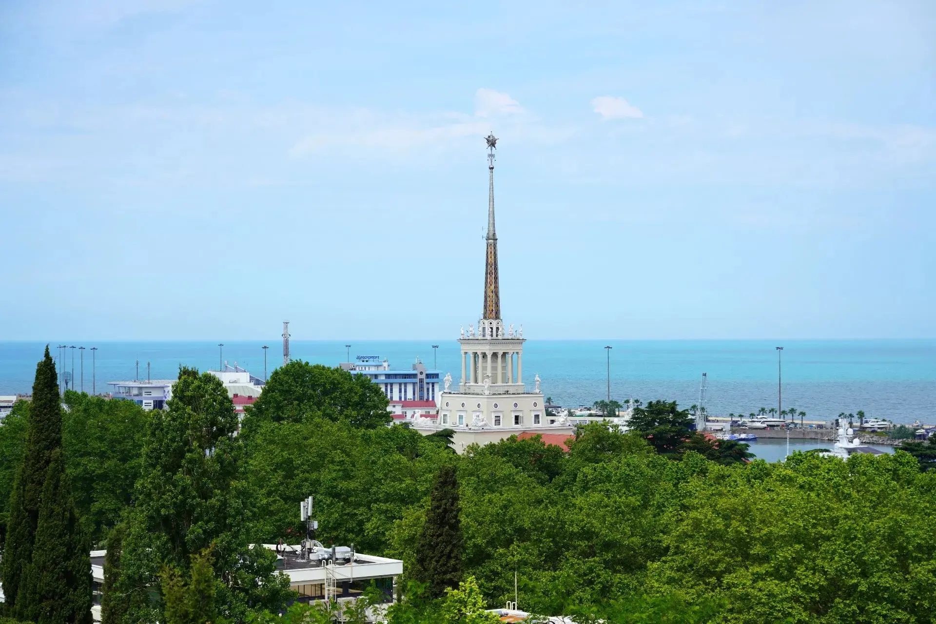 🌿 Доброе утро, дорогие сочинцы и гости курорта!