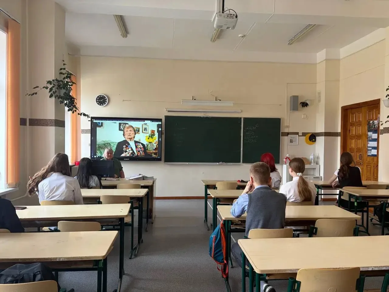 🗣️Сегодня прошли очередные занятия курса внеурочной деятельности «Разговоры о важном».   Ребята пого