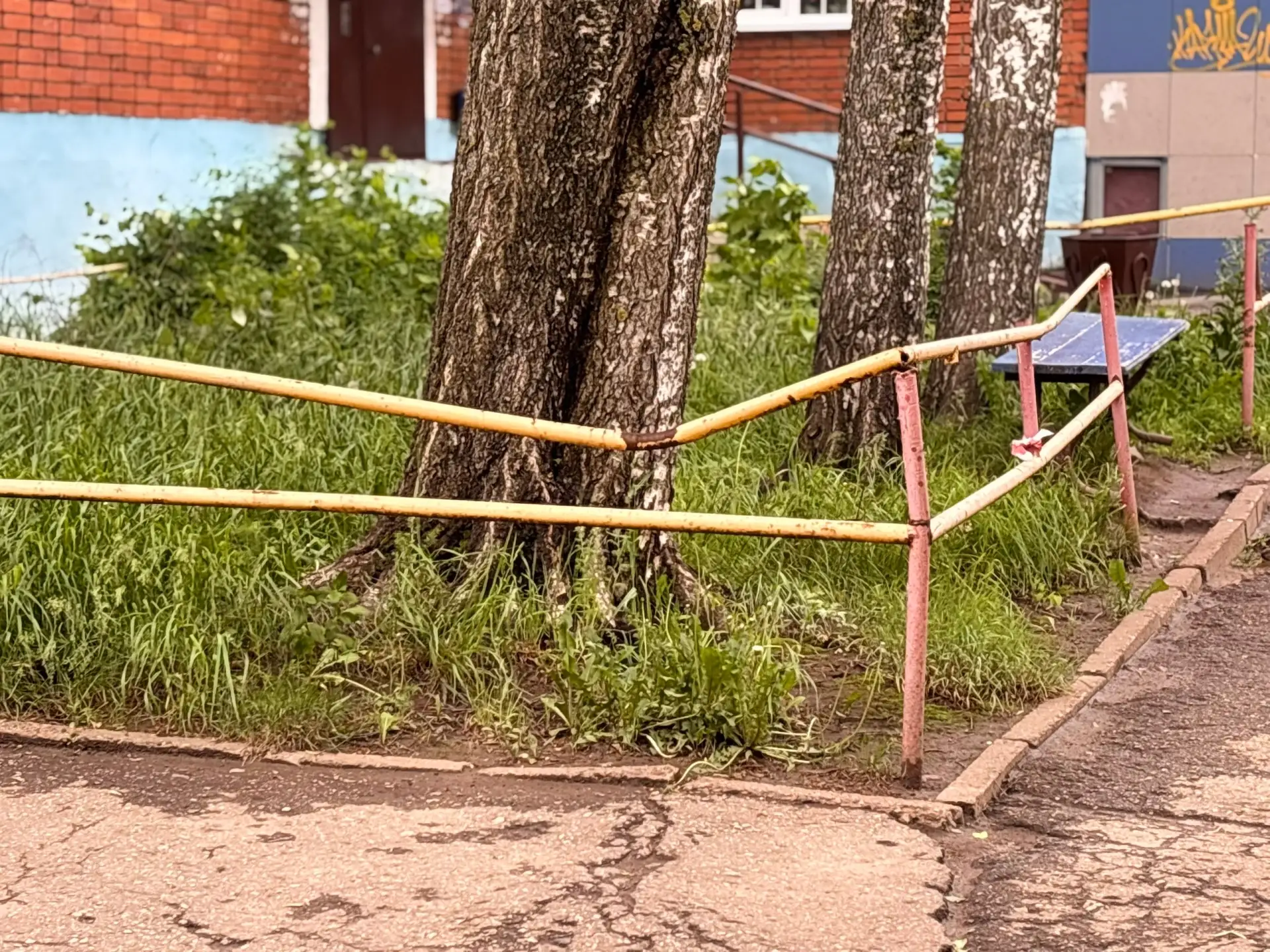 В Ленинском районе города Чебоксары прошёл комиссионный обход дворов в рамках проекта «Школа ЖКХ»  О