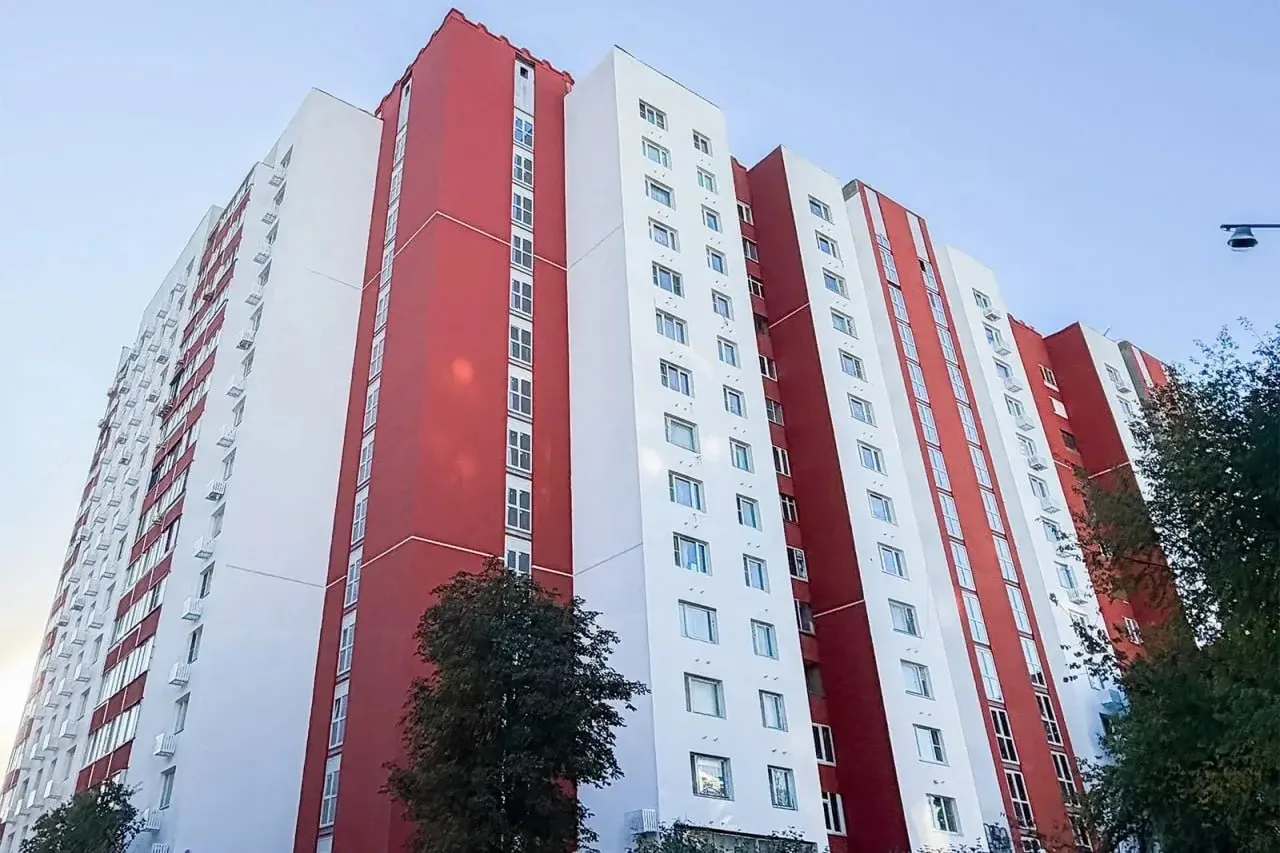 В Царицыно обновили дом в осенних оттенках