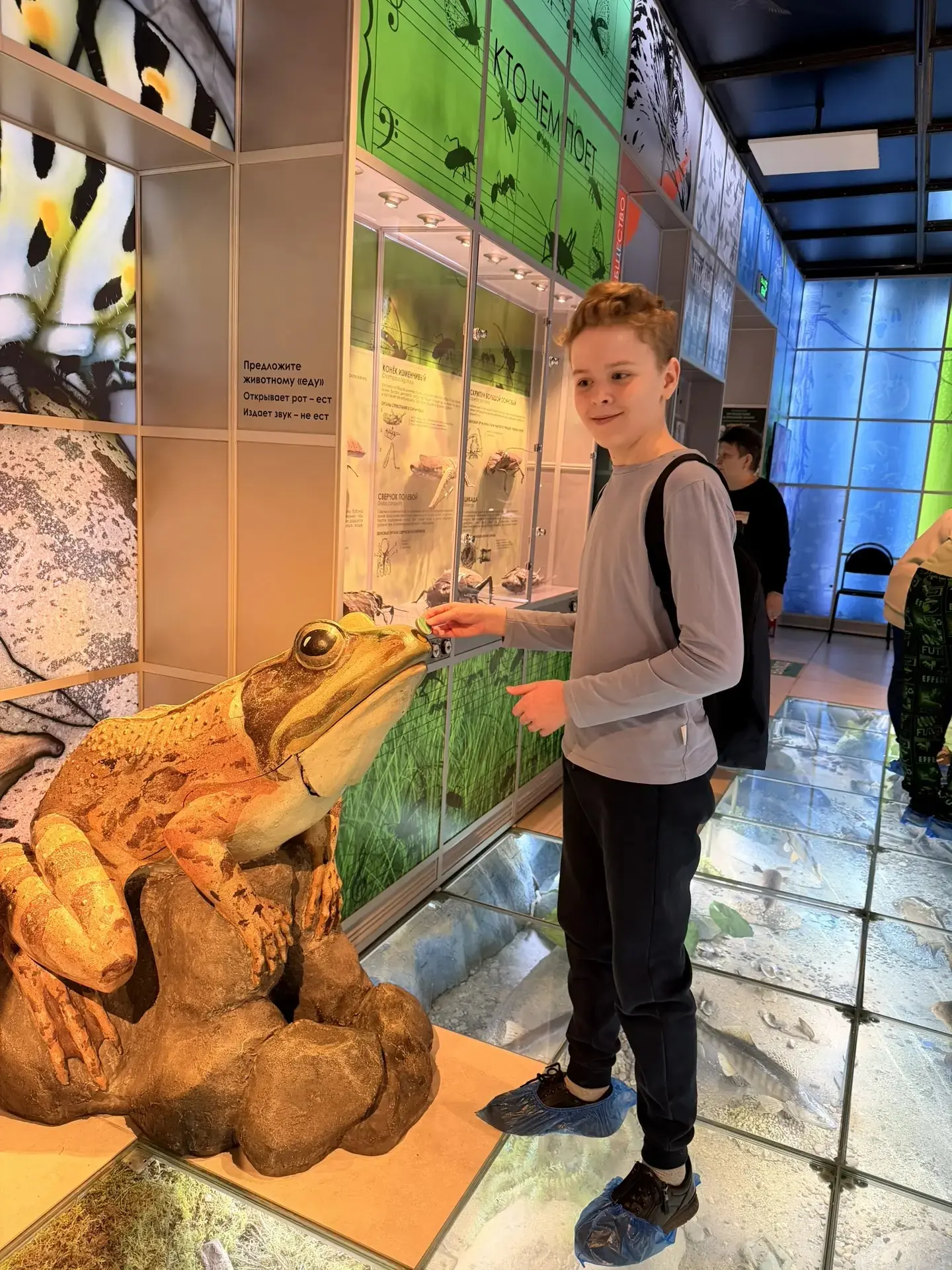 Поездка 5В класса в Дарвиновский музей 🦖📸  2 апреля наши юные исследователи отправились в один из са