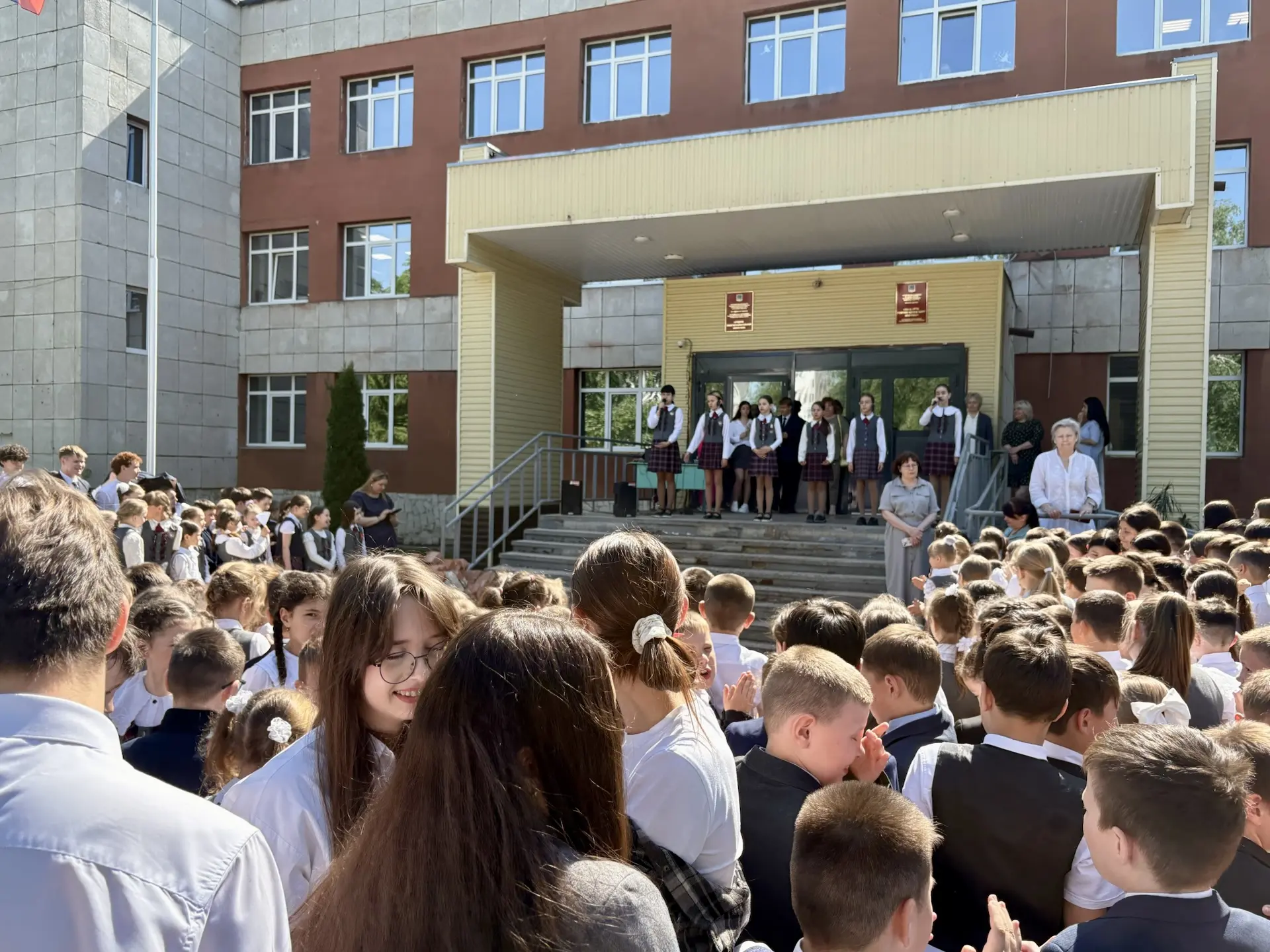 Вот и прошла первая итоговая линейка в МАОУ «СОШ №55» для первой смены 🏫