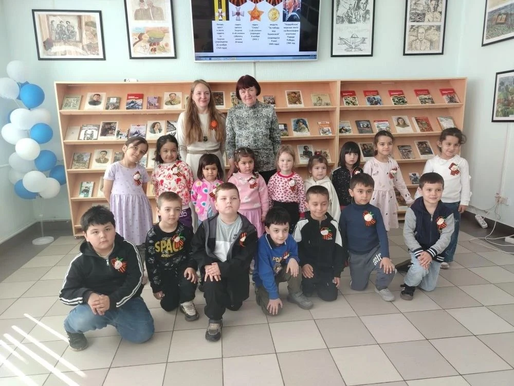 В преддверии Дня Победы в детской библиотеке-филиале № 4 им. С. В. Михалкова прошёл мастер-класс «Ге