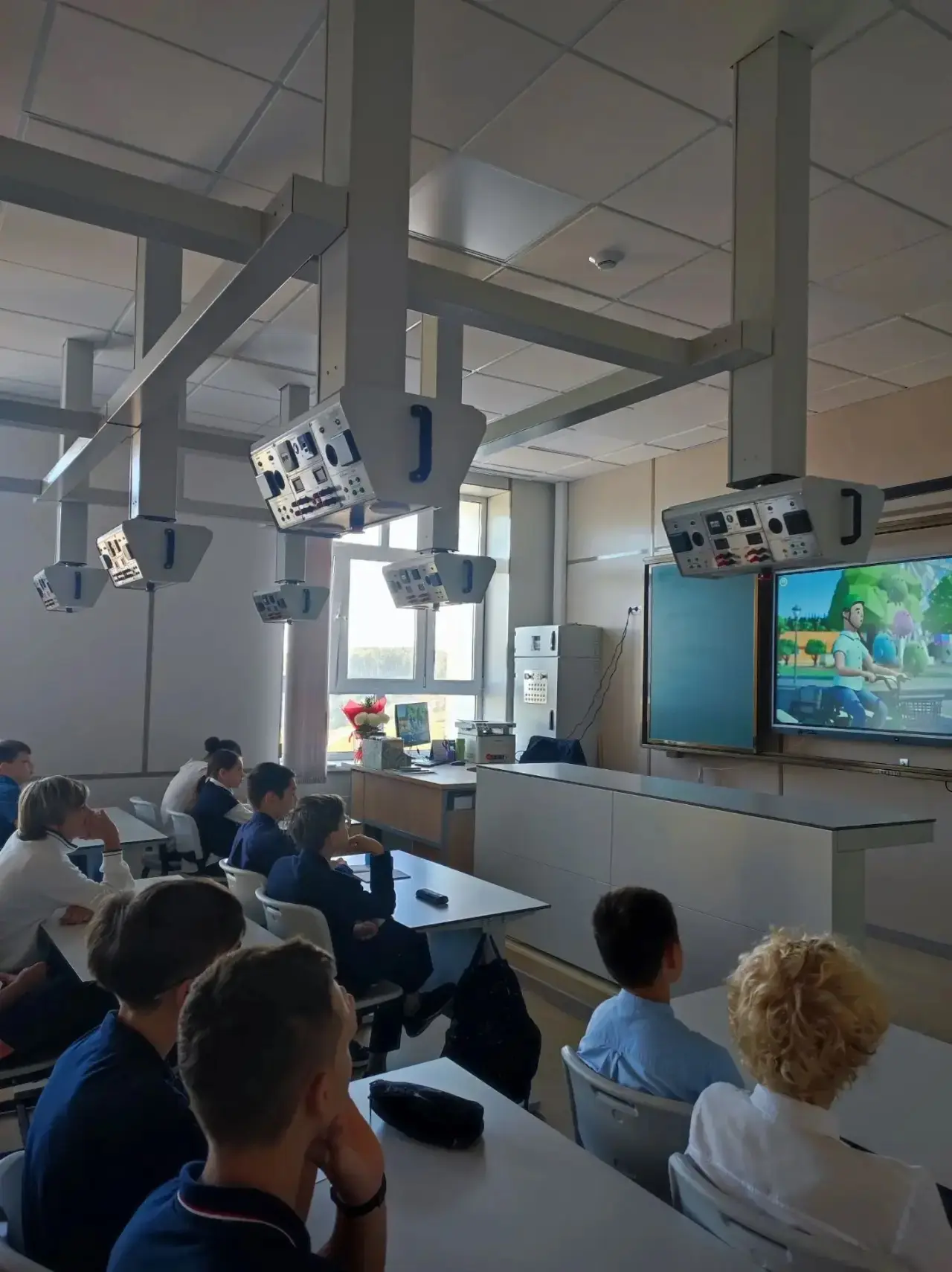 🎉 10 сентября 2026 года состоялось второе занятие профориентационного курса «Россия — ...