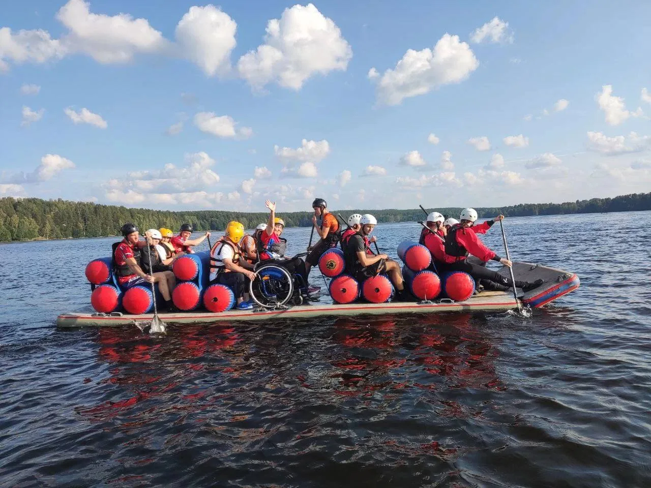 🚣‍♂  Предлагаем вам провести майские активно с проектом «Угребись»  Если вы ищете не просто выезд на