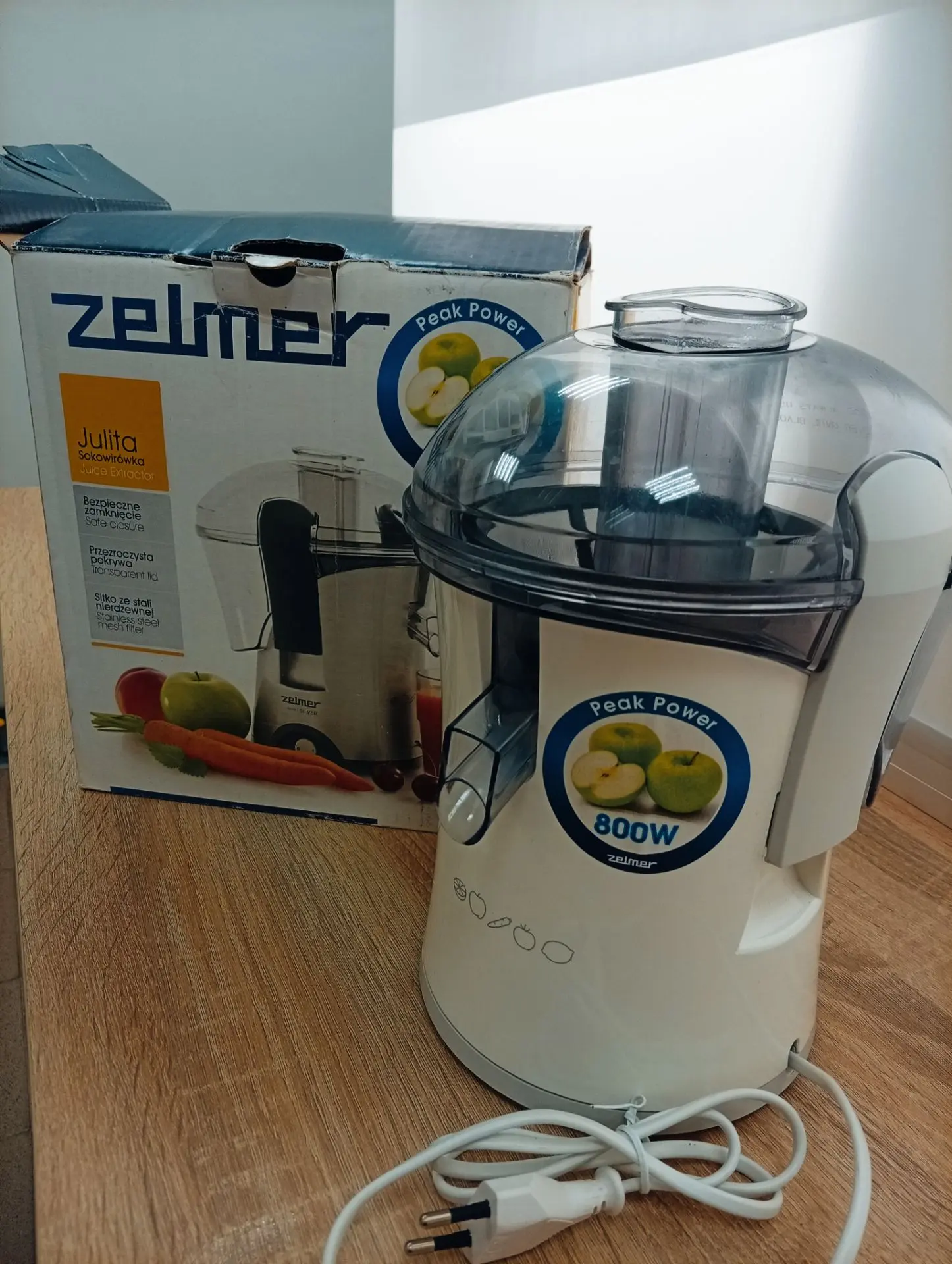 Соковыжималка ZELMER