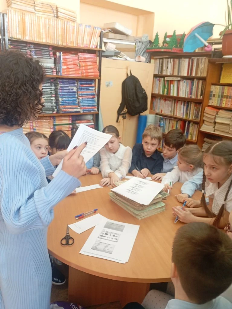 Путешествие в страну родного языка: когда традиции встречаются с технологиями! 🌍✨  В преддверии Межд