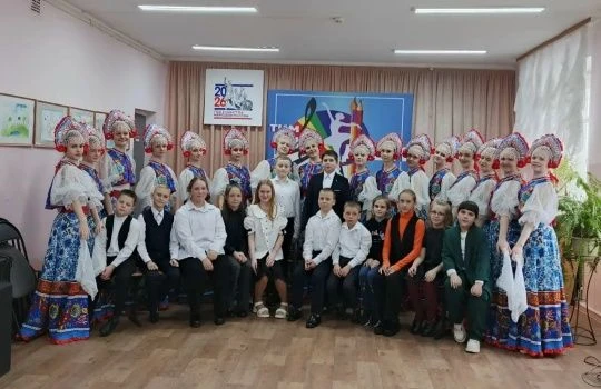 ️18 марта в стенах нашей школы состоялся яркий и живой концерт, посвященный русской народной песне.
