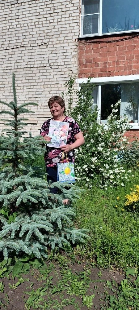 Поздравляем Рафикову Разалию Анваровну с днем рождения🎂
Желаем, чтобы Ваша жизнь всегда была наполн