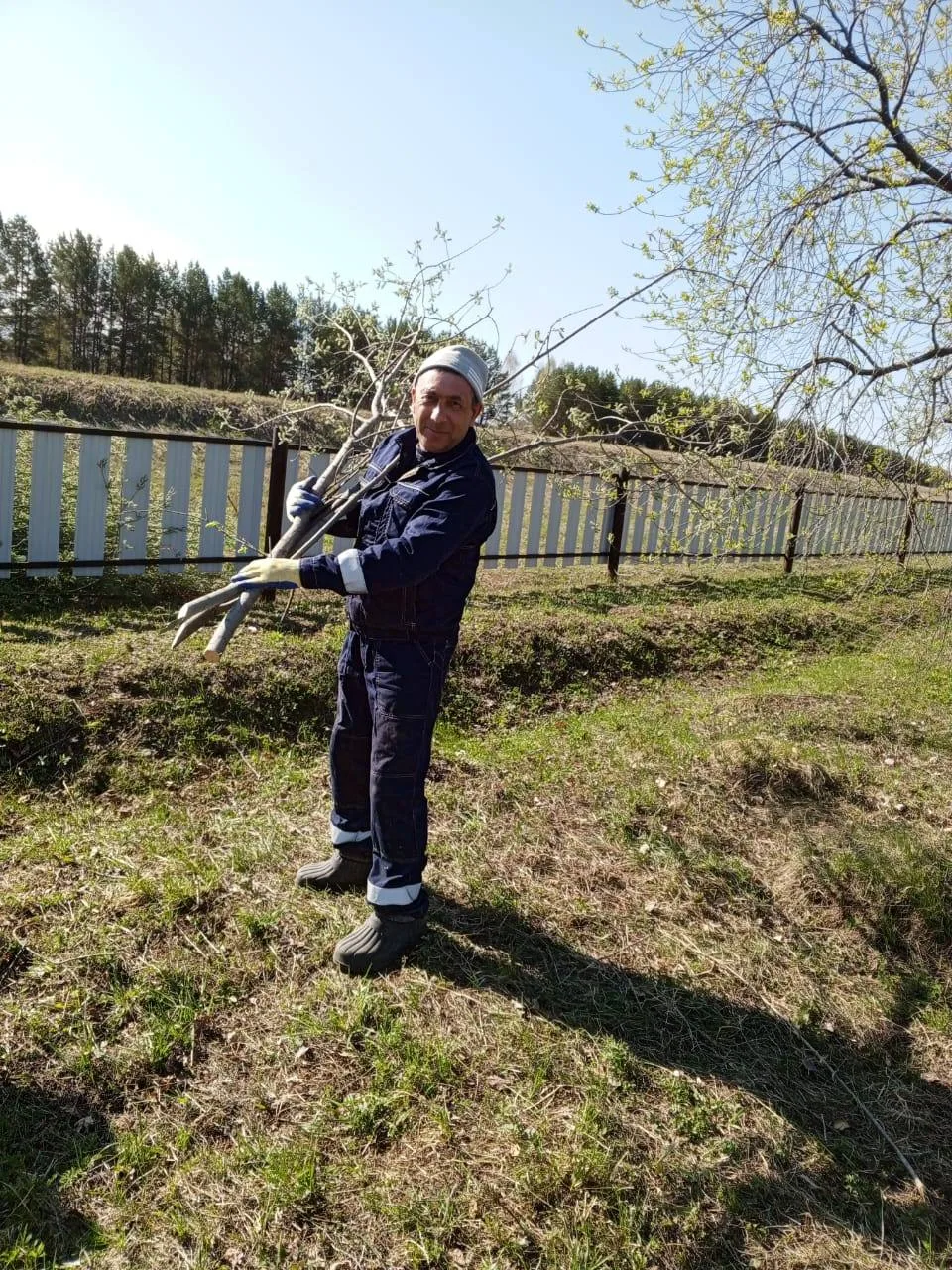 Уважение к памяти предков — это одна из самых крепких традиций нашего народа. С первых чисел мая жит