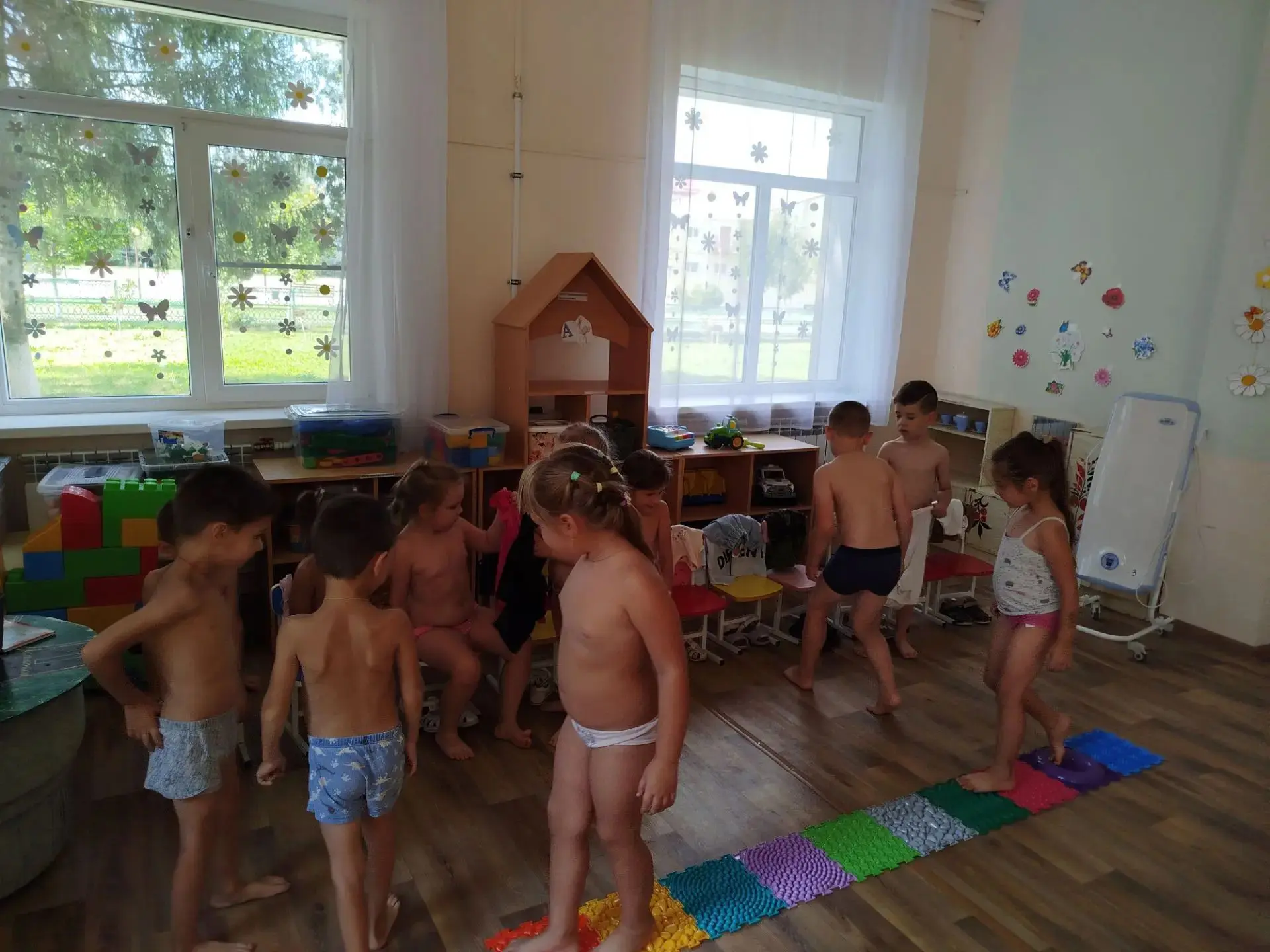 Хождение по дорожкам.