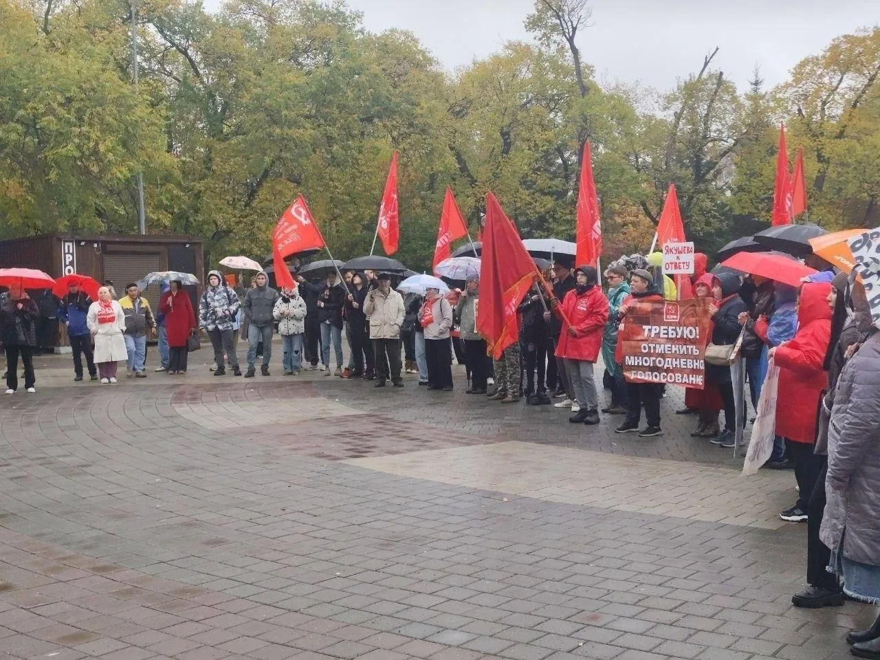 В Тюмени на площадке гайд-парка, где согласование акций не требуется, состоялся митинг ...