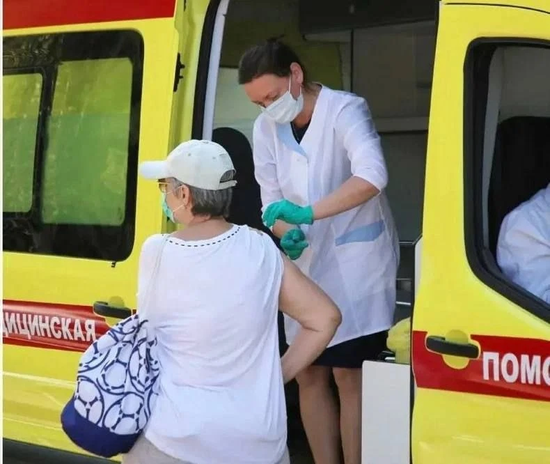 В Геленджике можно привиться от гриппа, гуляя по набережной