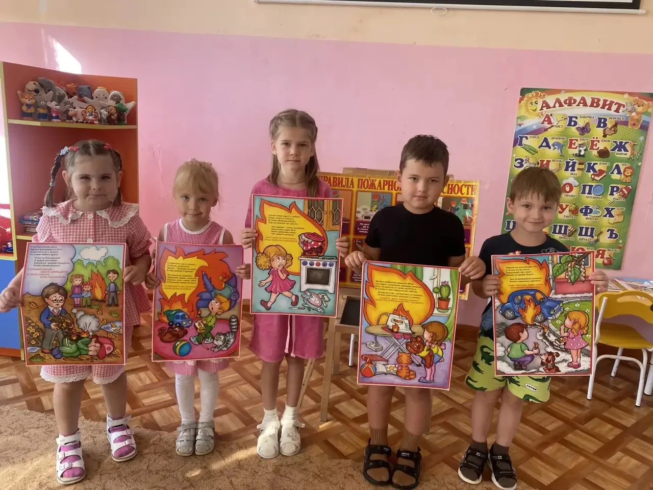 🔥 В нашей дошкольной группе прошло важное занятие — беседа о пожарной безопасности! 🔥

Ребята узна