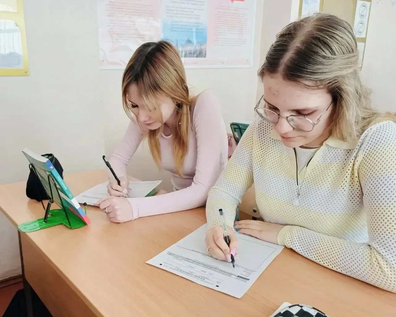 📍📑Правила заполнения бланков на экзамене 📍  ⚡️ Многие старшеклассники допускают обидные ошибки при з