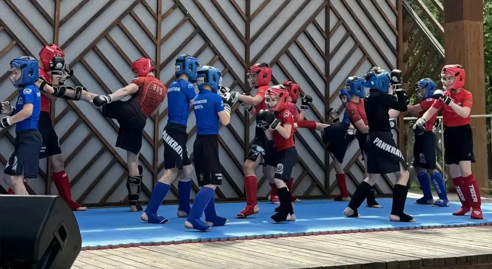 🥊 30 мая в рамках фестиваля «Единоборства объединяют» воспитанники школы «Зубрёнок» пр...