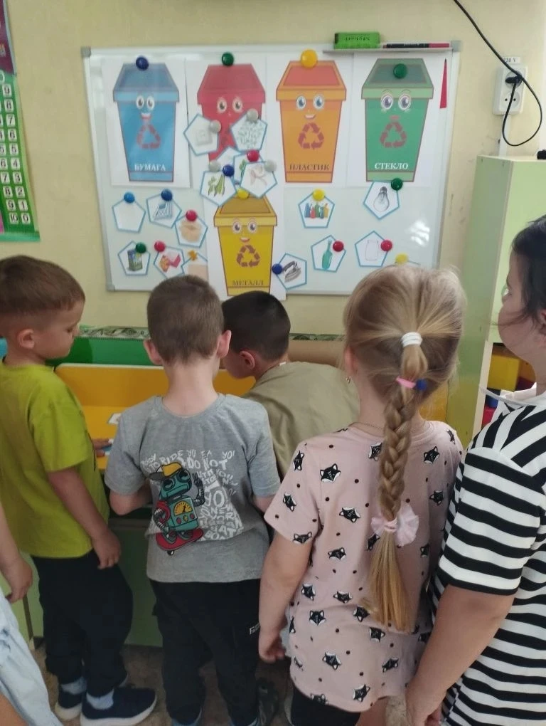 17.06.2026
В рамках Всероссийского образовательного проекта "Помощники Земли" 
в нашем детском саду 