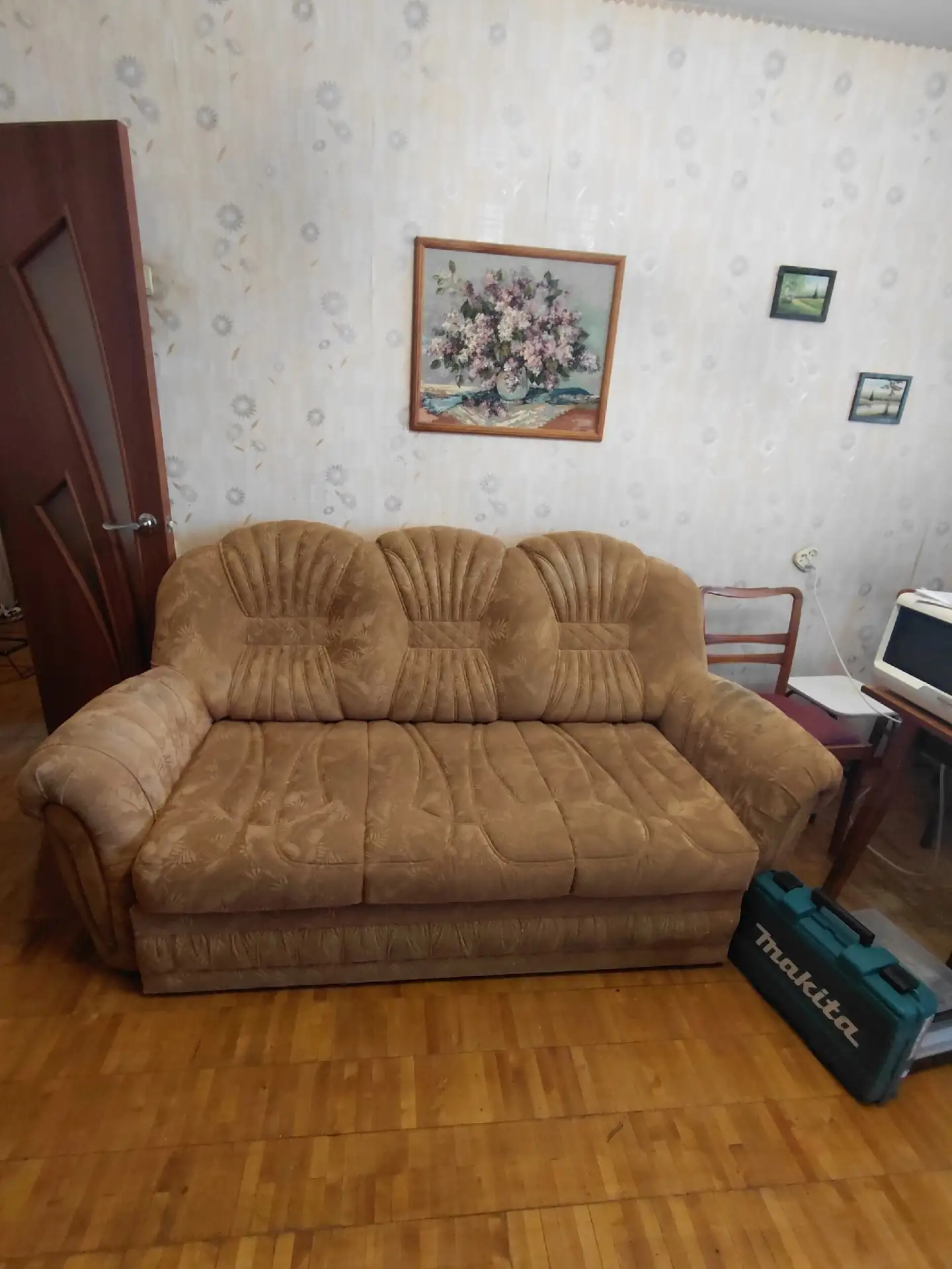 Отдам диван и два кресла, Серова 37. Самовывоз.