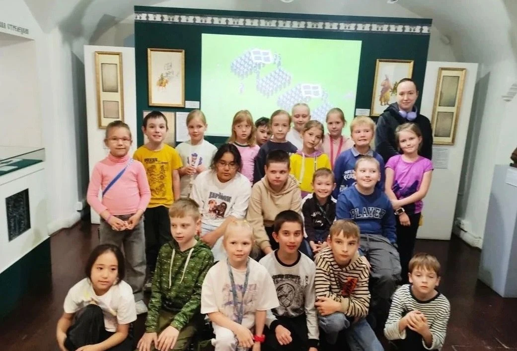 В гостях у стрельцов: «Дружные пчелки» прошли курс молодого стрельца! 🏰🛡️

Наши ребята из летней с