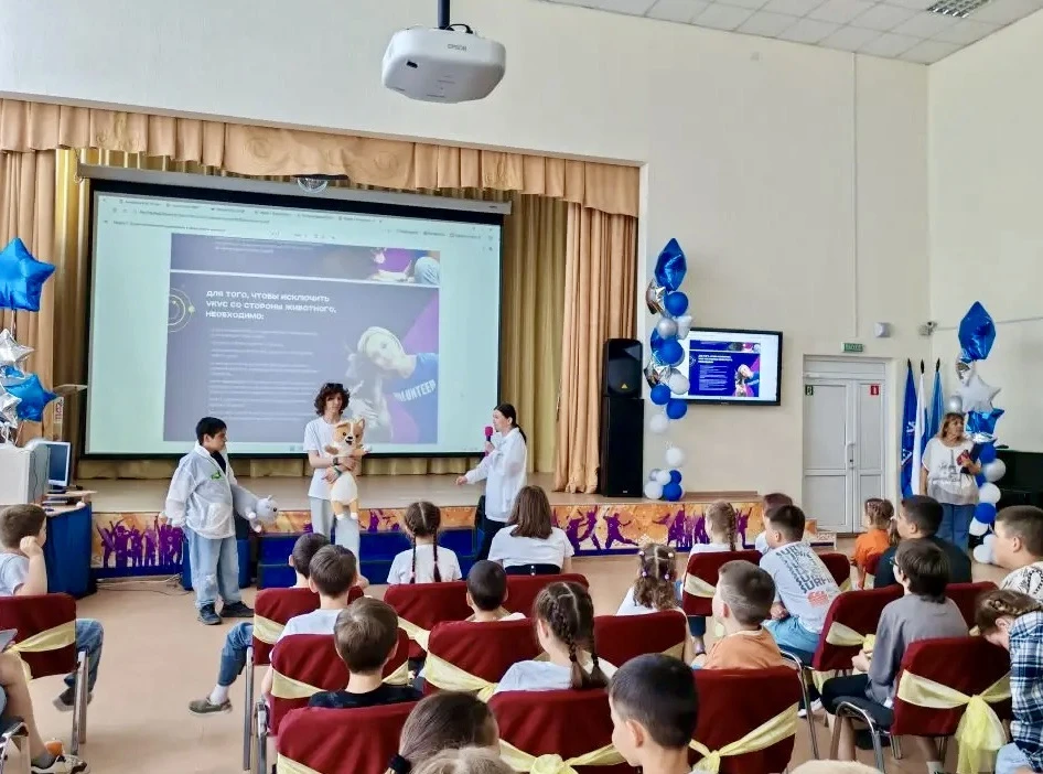 ПОЗНАЕМ НОВОЕ

У наших ребят были невероятно насыщенные дни, наполненные новыми знаниями, добрыми де