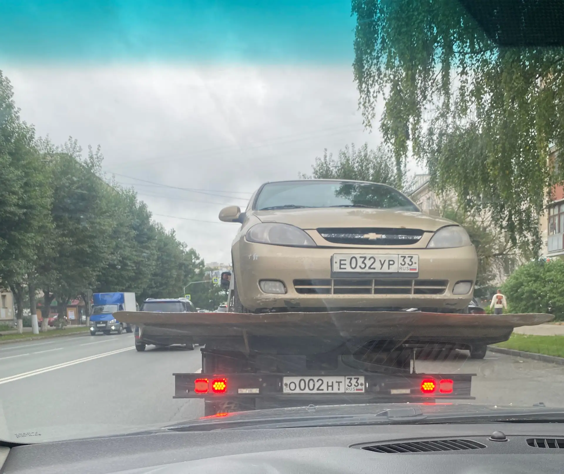 Спасай автомобиль, эвакуировали