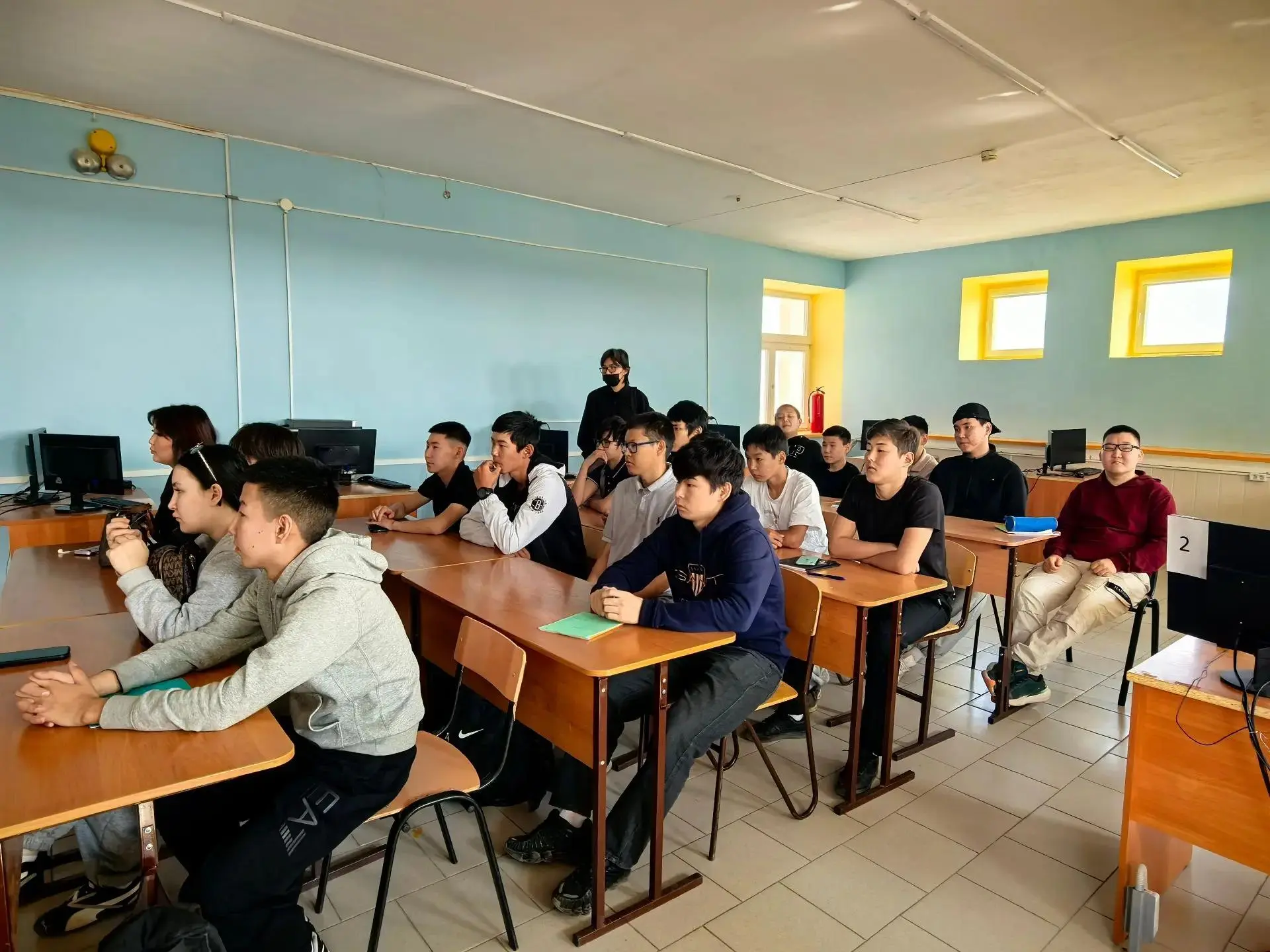🕊️В колледже прошел кураторский час, посвященный Дню солидарности в борьбе с терроризмом