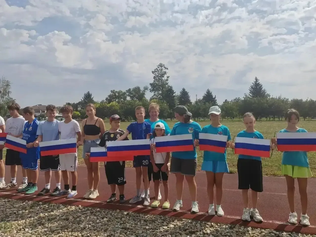 Вперед к вершинам! 🏃‍♂️🏃‍♀️
