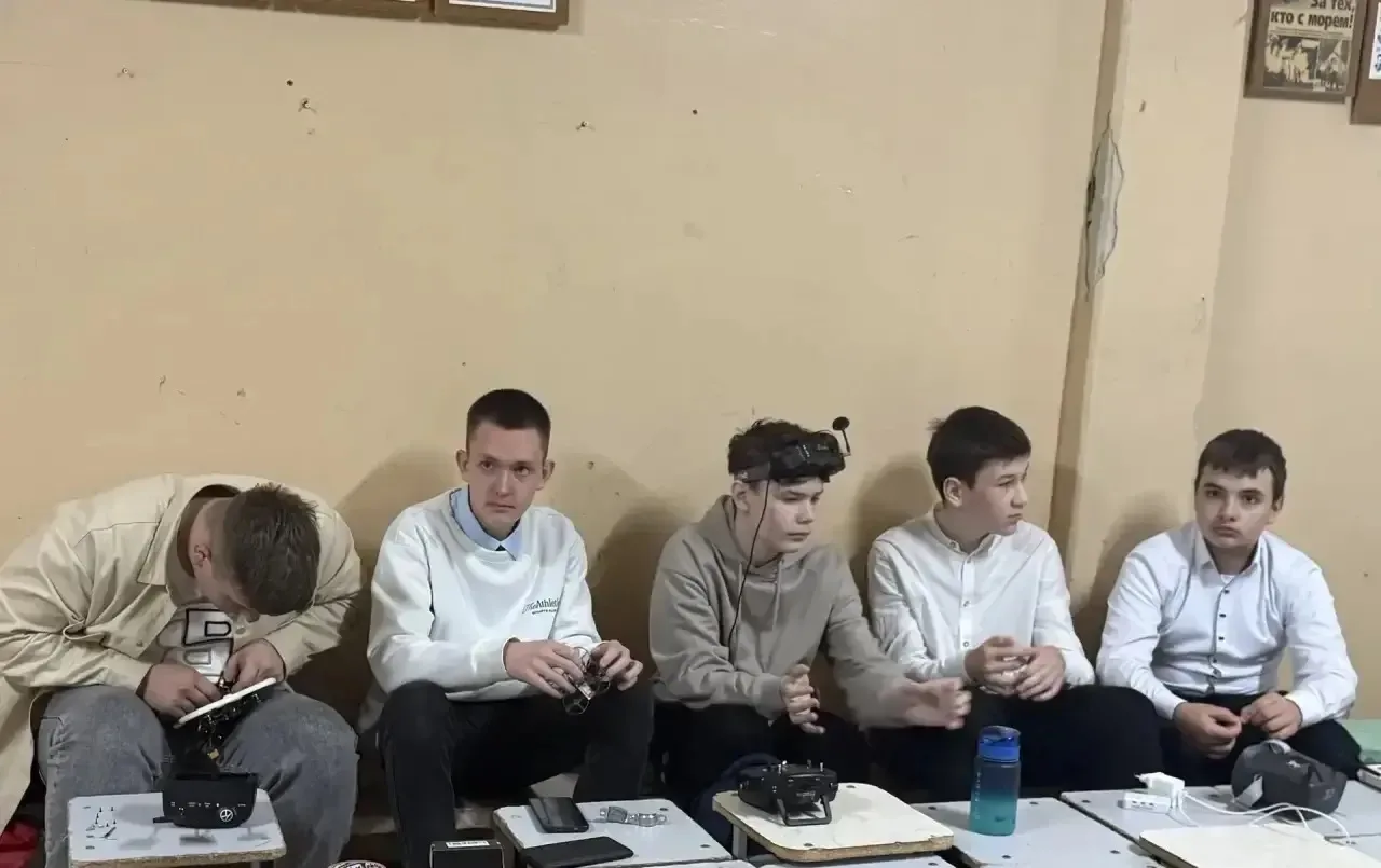 «КВАДРОКОПТЕР 2026»   18 апреля 2026 года на базе МБОУ «Новоусманская СОШ №3» проходил VI-й открытый