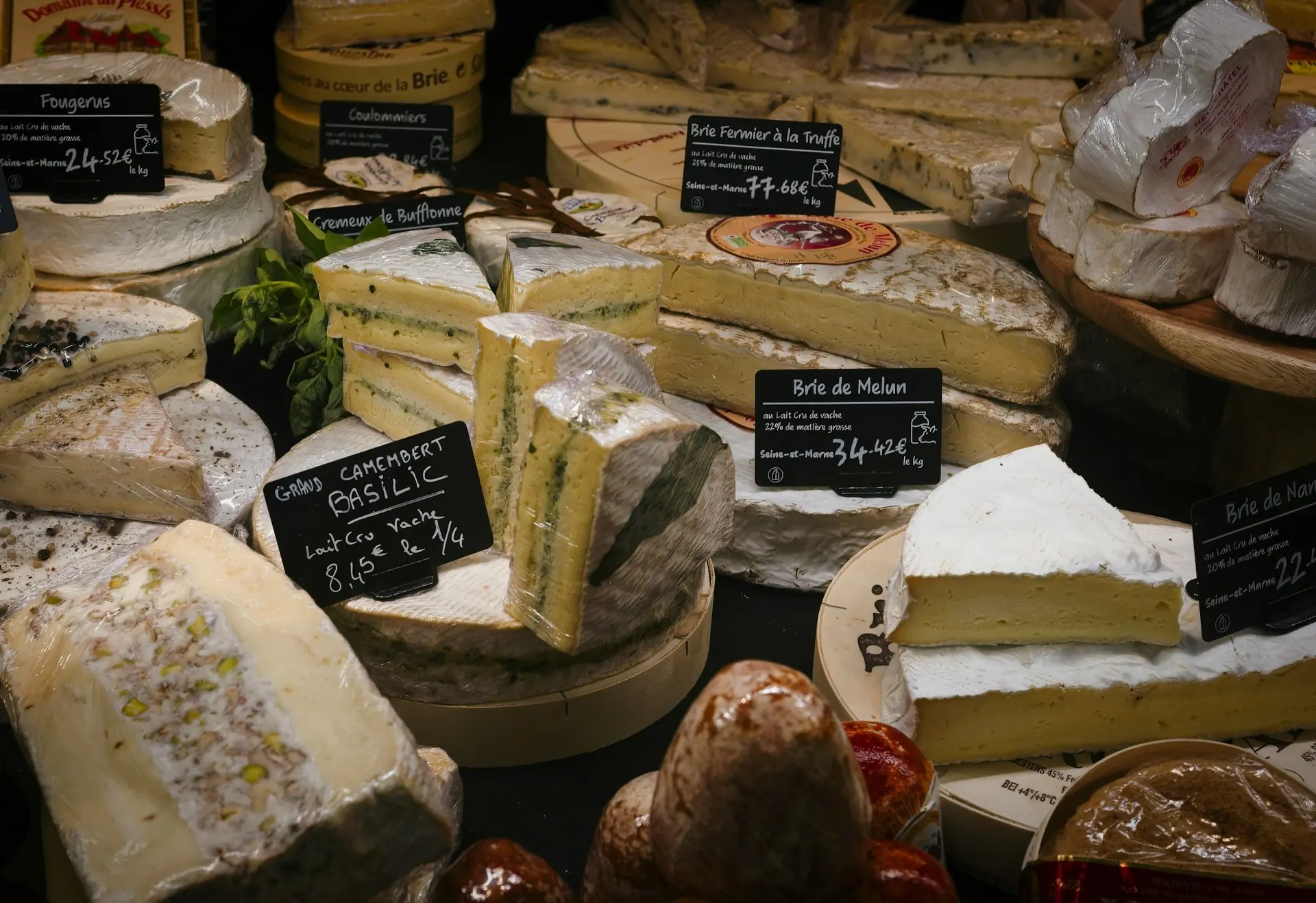 Французские фермеры, производители продуктов и повара оказались не в силах противостоят...