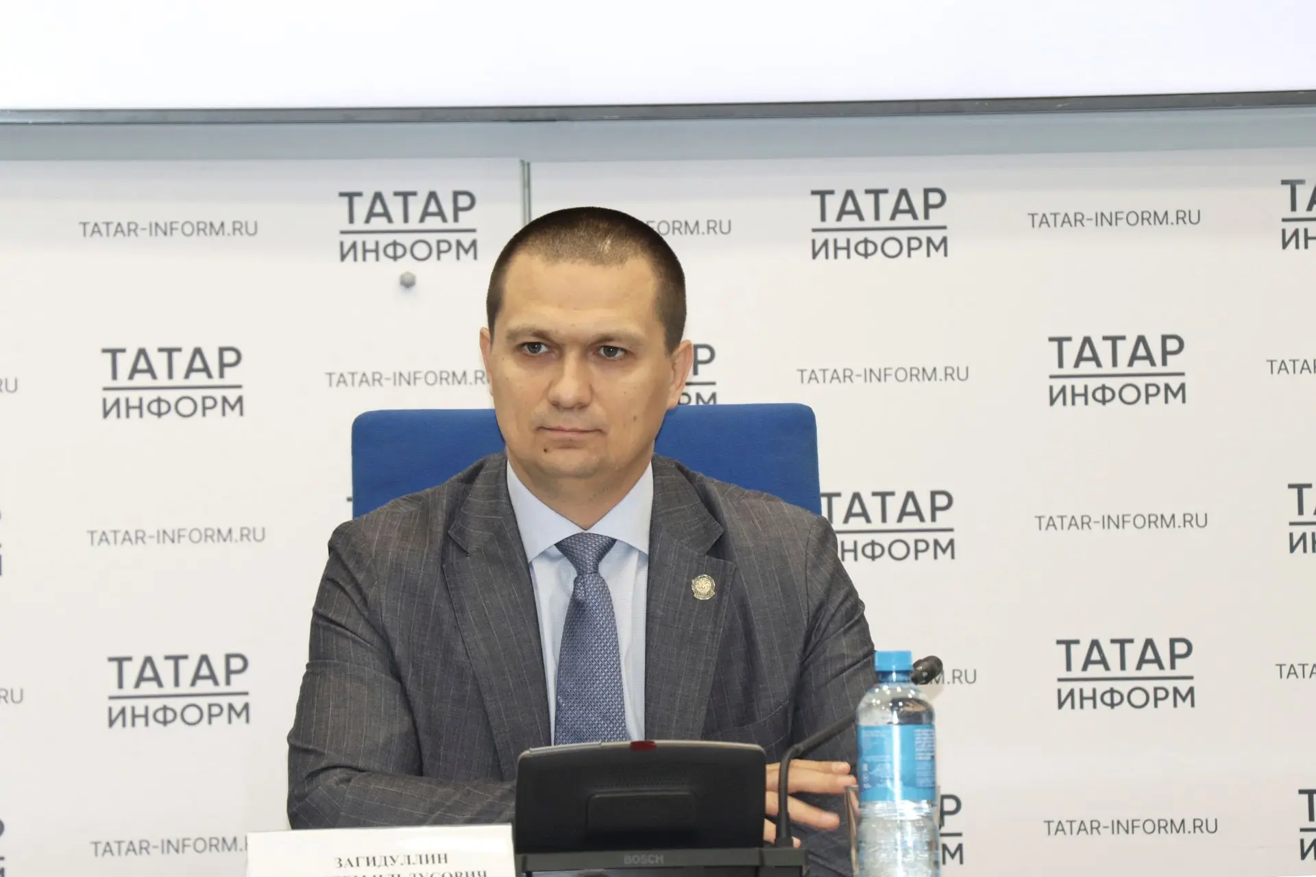 Рустем Загидуллин: законодательство даёт парам время на примирение и помогает сохранить семью

Больш