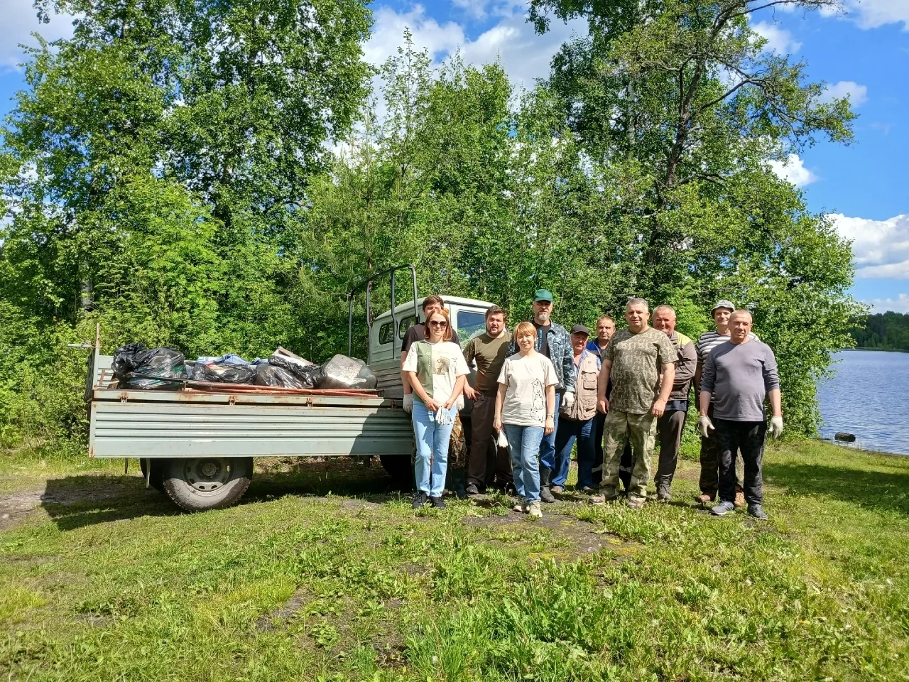 💧Вместе делаем берега чище: сотрудники лесного хозяйства Ленинградской области про участие в акции 