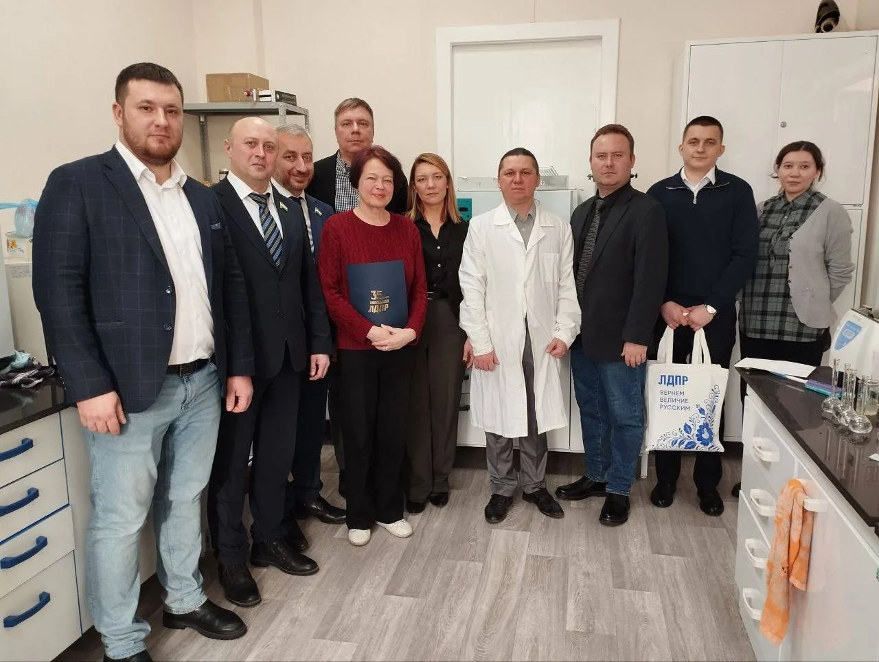 🔬 Депутаты ЛДПР ознакомились с передовыми исследованиями башкирских генетиков 
 
В честь Дня россий