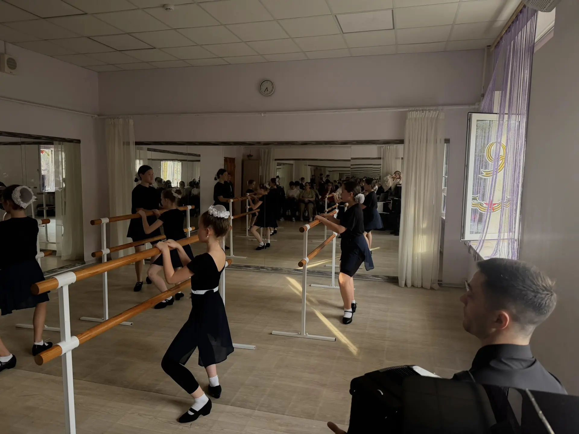 🩰 Контрольные уроки по народному танцу: учебный год закрыт красиво!

В конце мая на нашем отделении
