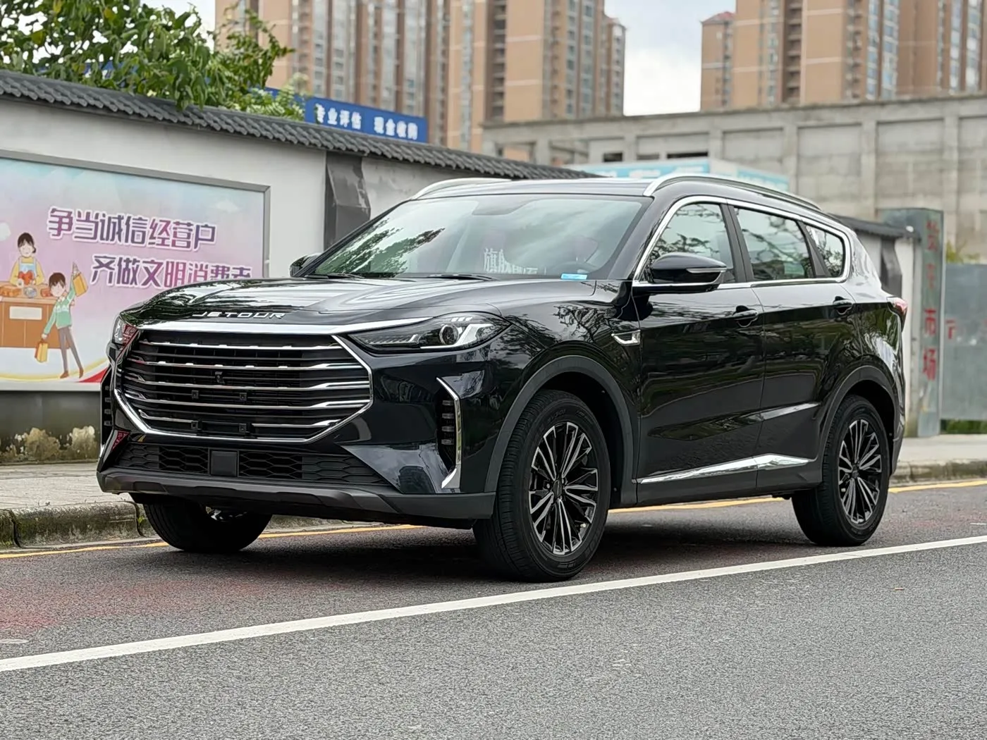 *Jetour X70 PLUS 1.5T DCT mountain 7 мест*