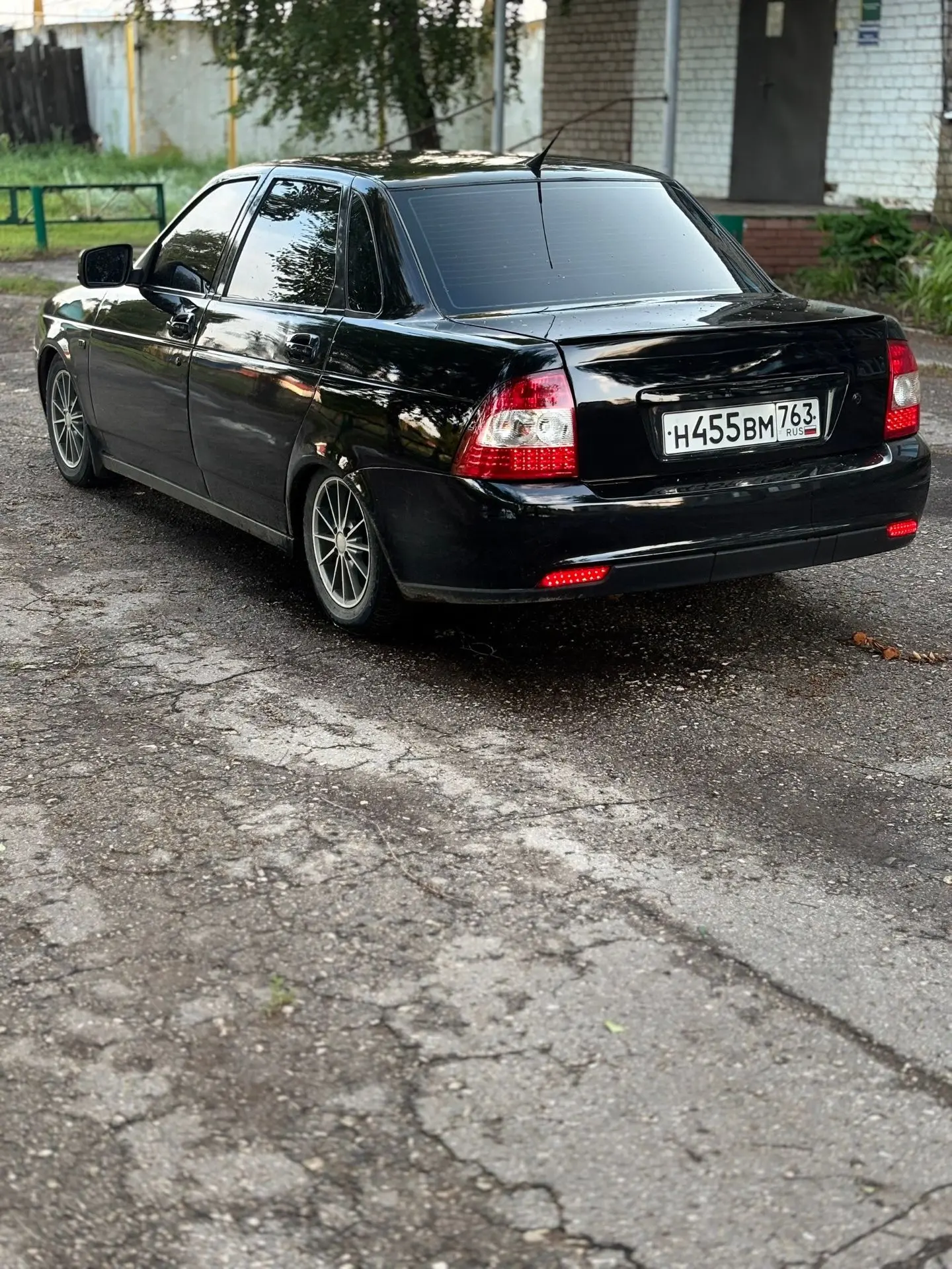 🚗 Lada Priora (2010)
✨ Состояние и техника:
• Двигатель 16V: работает бодро, без стуков и цокота ги