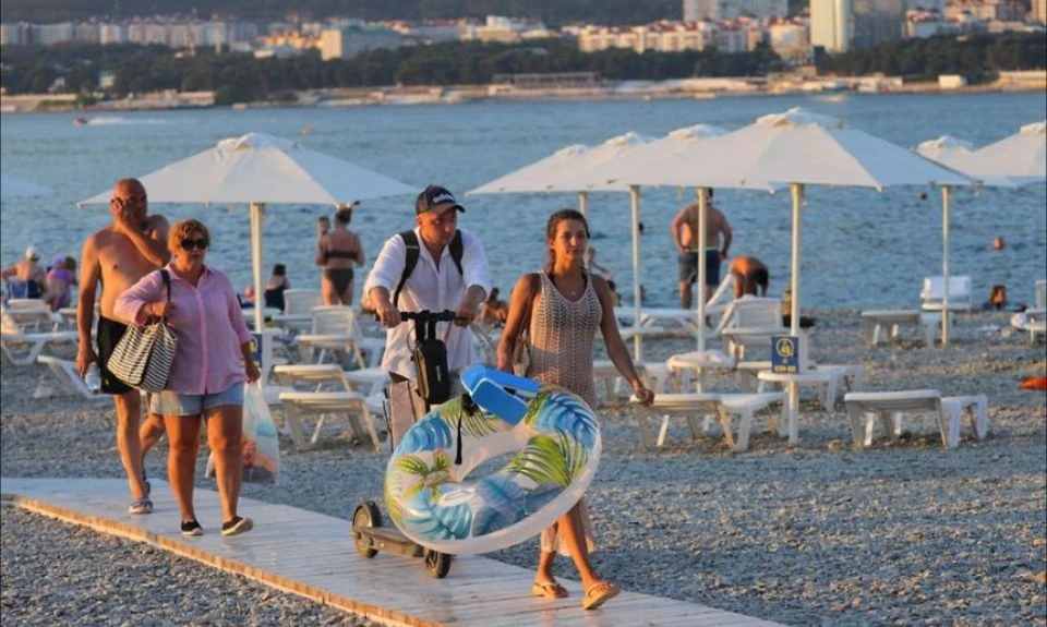 В Геленджике сняли ограничения на выход в море 🌊