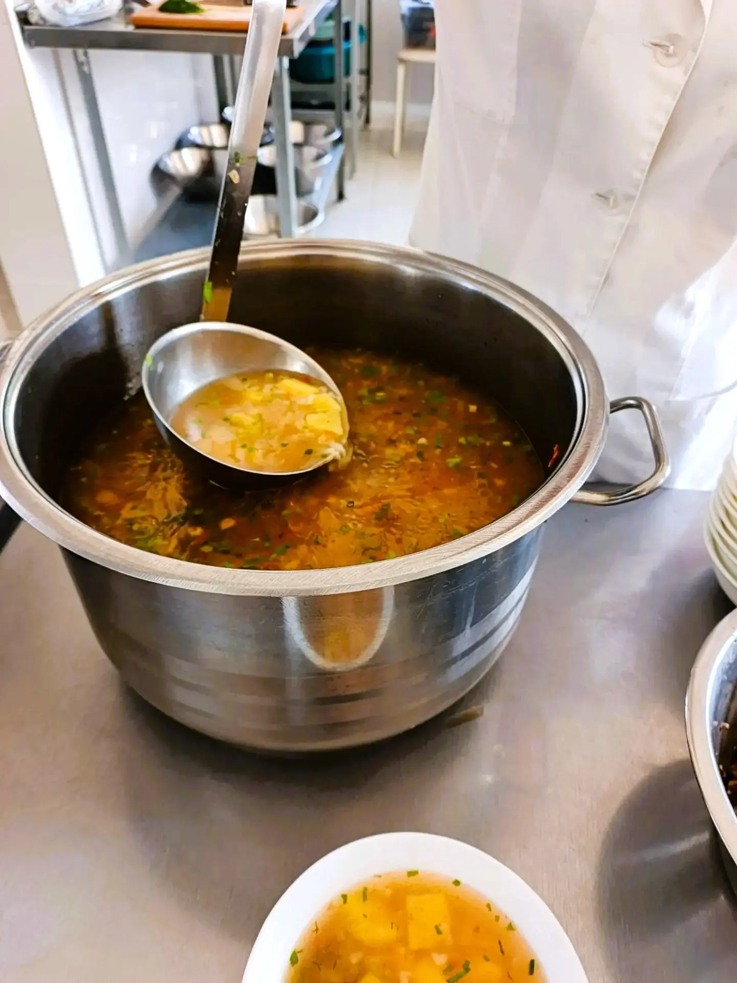 🍽 Забота через правильное питание
В учреждениях социальной защиты населения организации питания уде