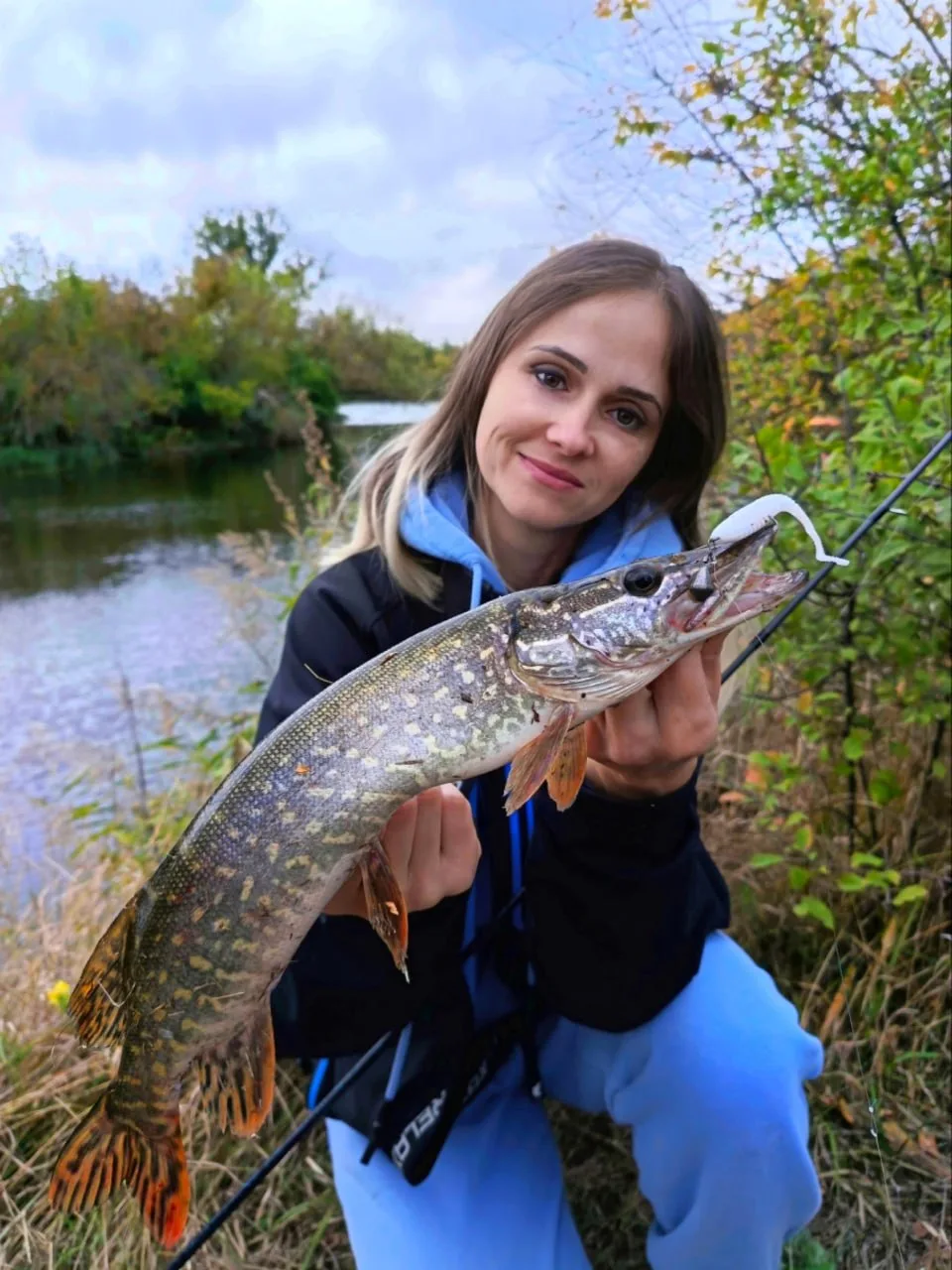 После схода на другом водоёме трехкилограмовой щуки, была небольшая оскоминка.