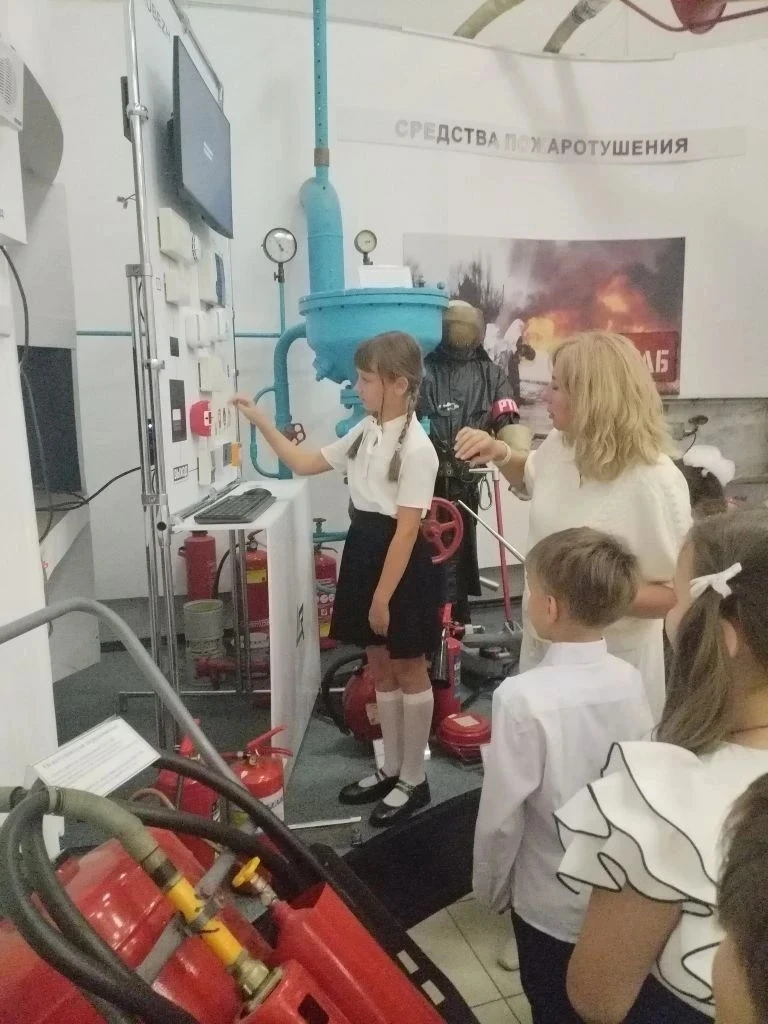 1.09.2026 года в рамках открытого урока культуры безопасности учащиеся 3 -х классов и 2...