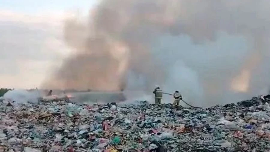 🔥 В Ростовском округе горел мусорный полигон

🗑️ Пожар на полигоне в районе деревни Хонятино произ